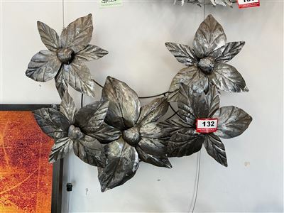 Metal Flower Wall Art, 5 Large Flowers, Silver Finish Thumbnail