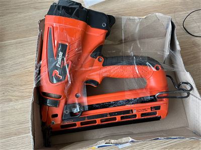 Paslode Impulse Nail Gun-16 G - Angled Finish Thumbnail