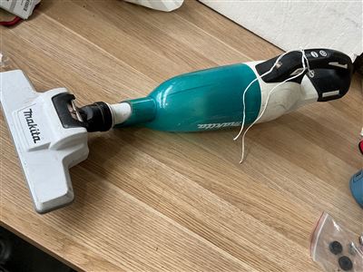 MAKITA Cordless Vacuum Cleaner- No Battery Thumbnail