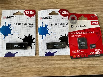 USB Flash Drives  x 2 Thumbnail