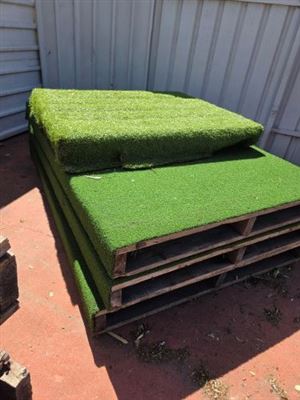 Grass Covered Display Pallets Thumbnail
