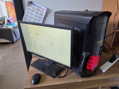 PC with Monitor, No Keyboard or Mouse Thumbnail