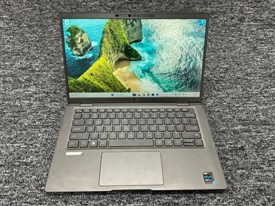 Dell Latitude 7420 - Intel Core i7-1185G7, 32 GB RAM, 512GB NVMe SSD with Adapter Thumbnail