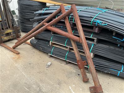 Steel Swivel Gantry - with Base -2400 mm High -( 2 Available - Sold Per Each )  ( Colllecr From Wingfield) Thumbnail
