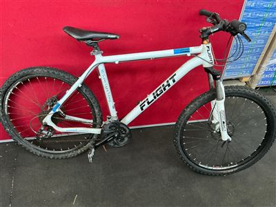 Flight Trail 2 Mountain Bike, White, - 50 cm Size Frame Thumbnail
