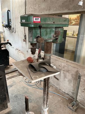 Pedestal Drill Press - Universal - 12 Speed -240 Volt Thumbnail