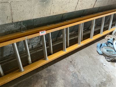 Extension Ladder - Gorilla- Fibreglass / Aluminium  3600 mm Closed Thumbnail