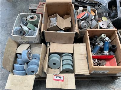 Quantity of Grinding / Polishing Stones & Discs Thumbnail