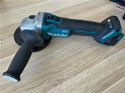 Makita Angle Grinder Makita DGA504 18V Brushless 125mm - No Batte Thumbnail