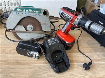 B& D Cordless 18 V Drill with 2 Batteries , Charger and Electric Circular Saw Thumbnail