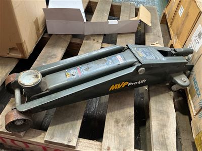 Hydraulic Floor Jack -  No Handle Sold As Is Thumbnail