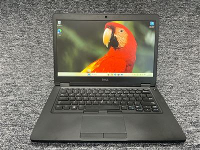 Dell Latitude 5490 - Intel Core i5-8350U CPU, 8 GB RAM, 256GB storage with Adapter Thumbnail